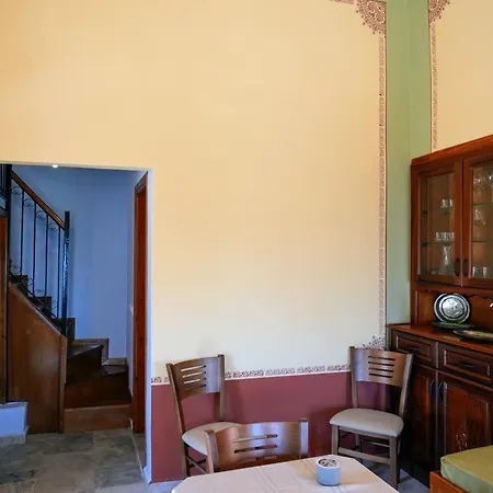 Uptown Indigo Σύμη