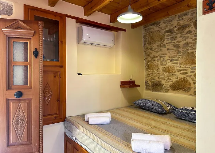 Uptown Indigo Apartment Symi