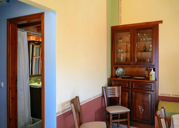 Uptown Indigo Apartment Symi