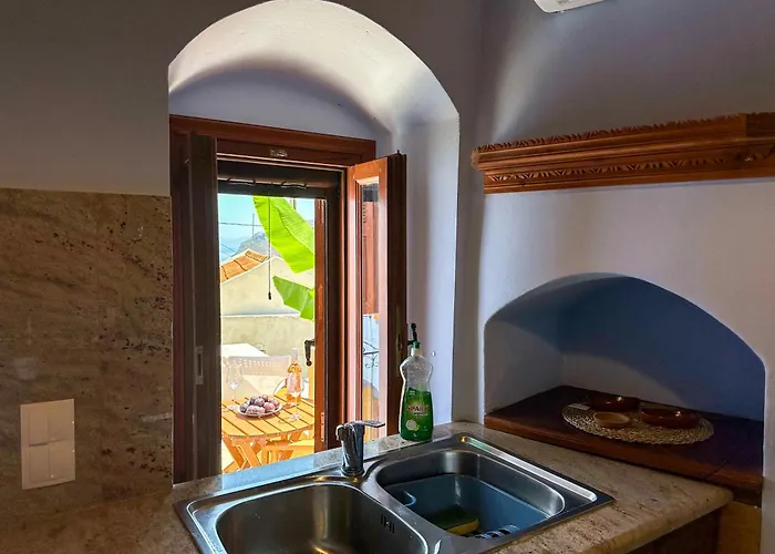 Uptown Indigo Apartment *